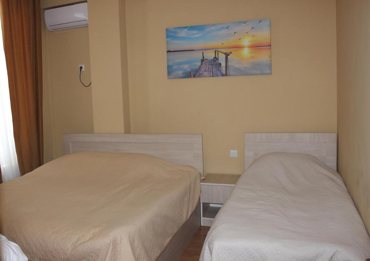 Hotel Nikea Кутаїсі Екстер'єр фото